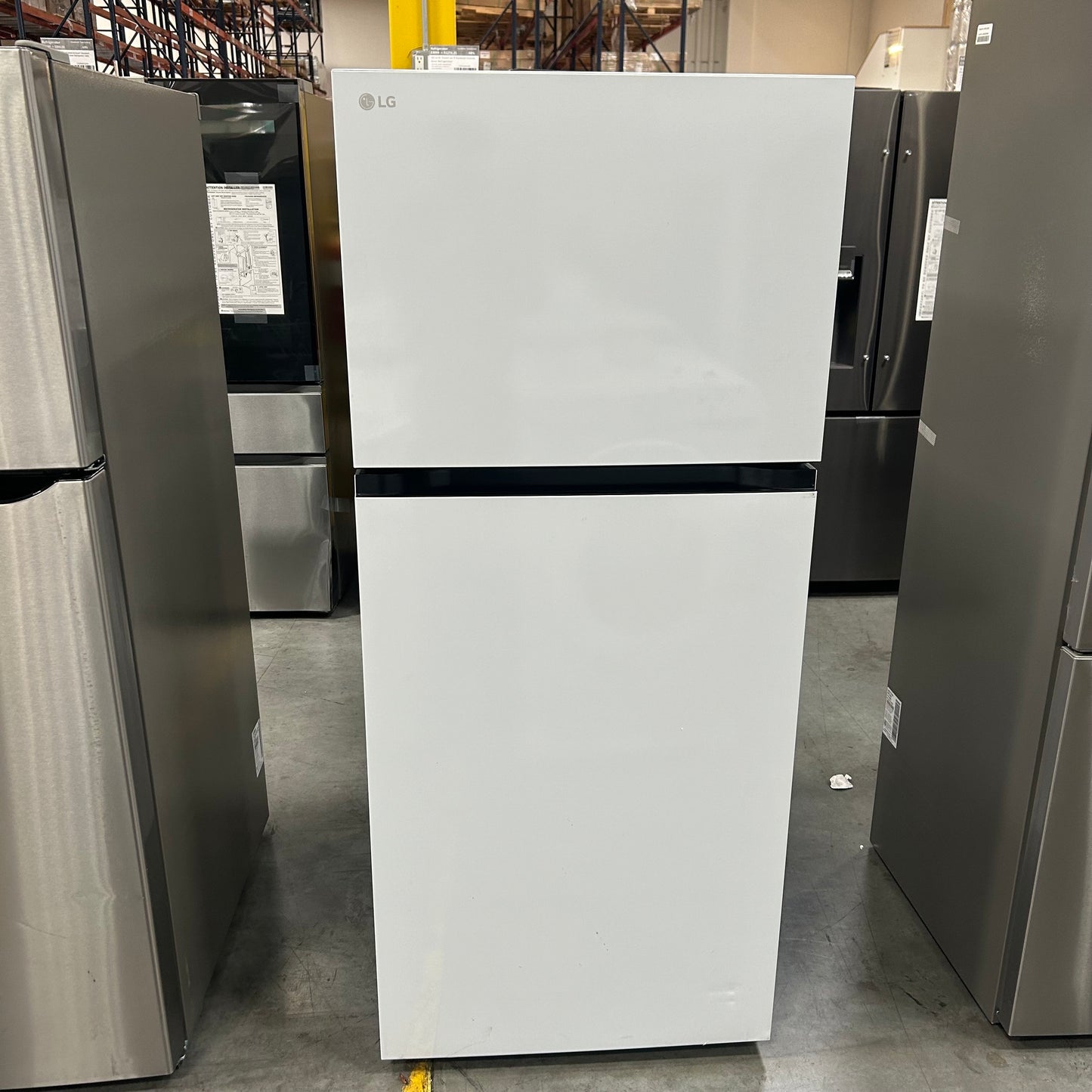 18 cu.ft. Garage Ready Top Freezer refrigerator